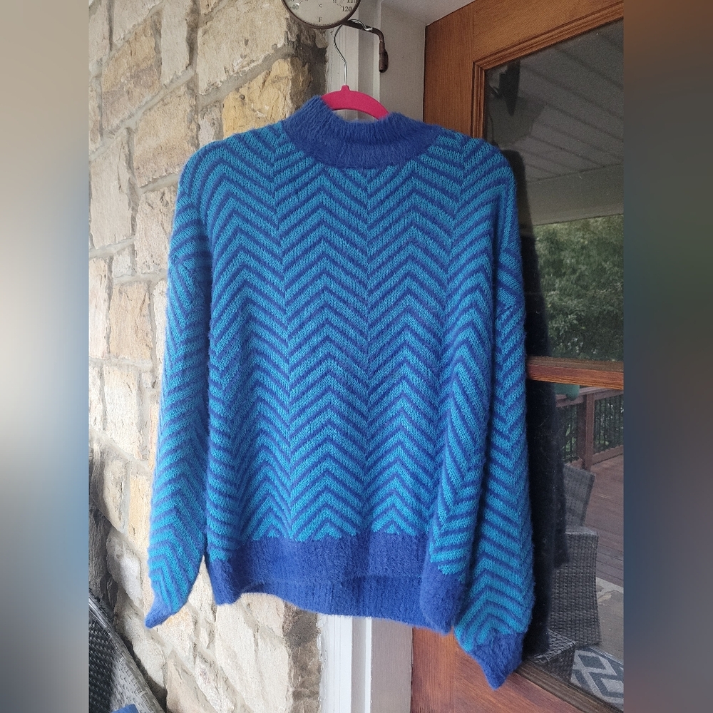NWOT Pink Lily Sweater